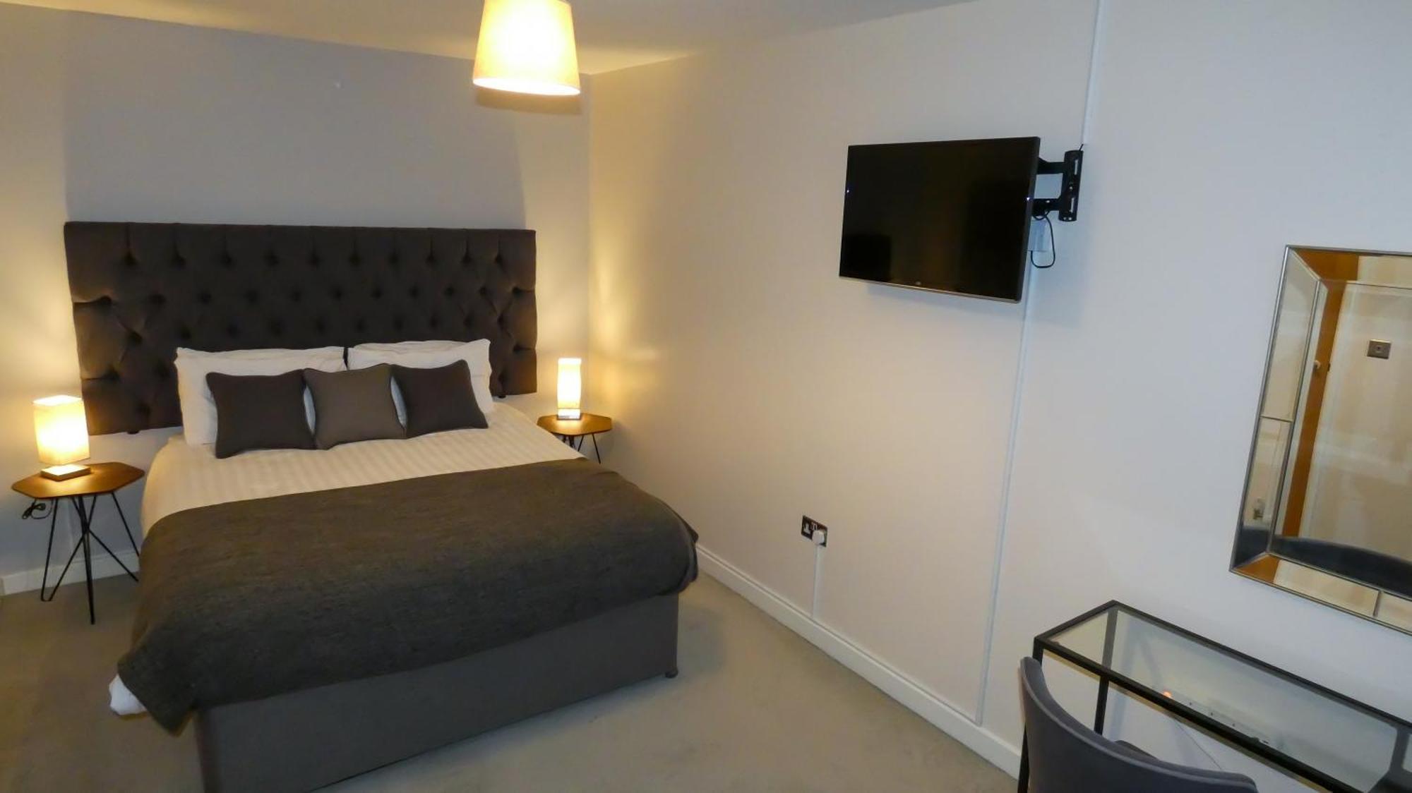 טלפורד Three Bedroom Townhouse With Parking חדר תמונה