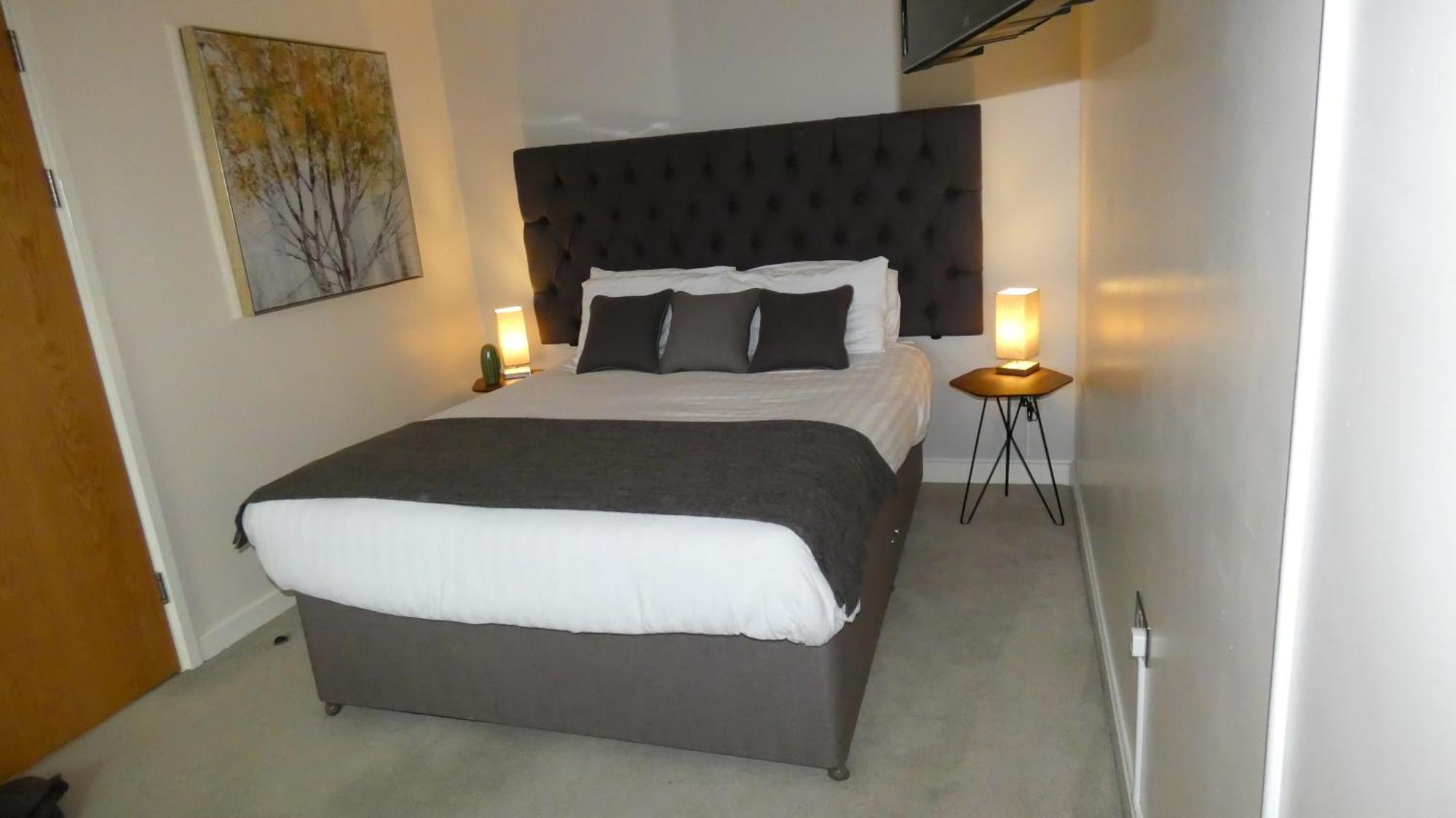טלפורד Three Bedroom Townhouse With Parking חדר תמונה