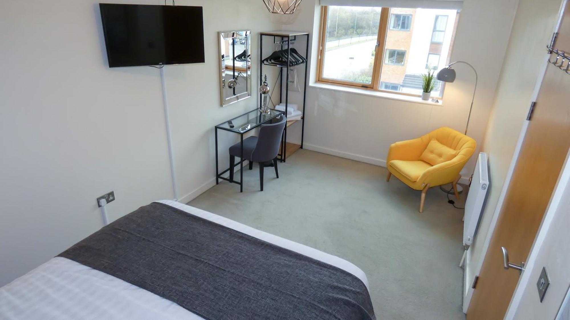 טלפורד Three Bedroom Townhouse With Parking חדר תמונה