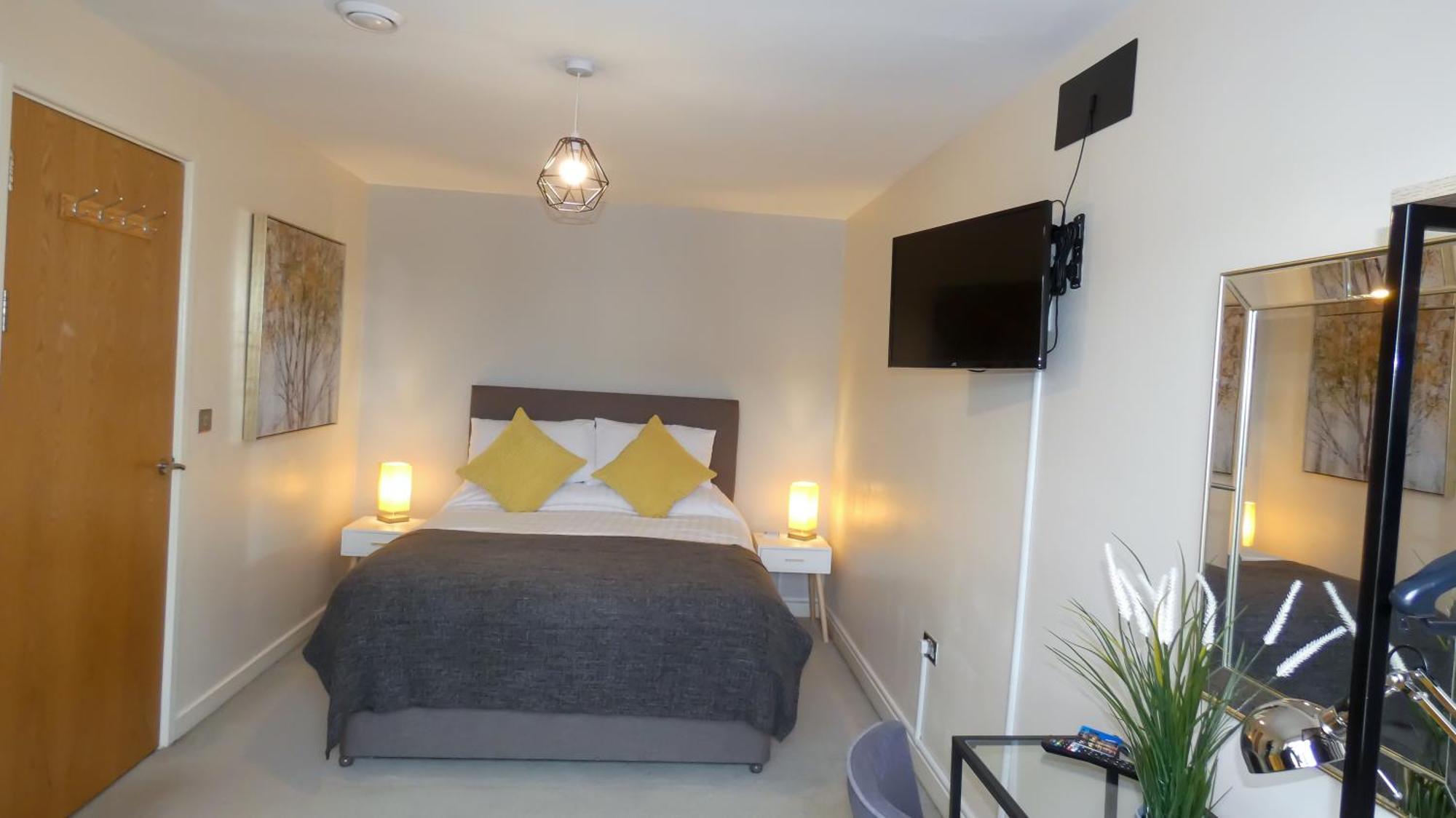 טלפורד Three Bedroom Townhouse With Parking חדר תמונה
