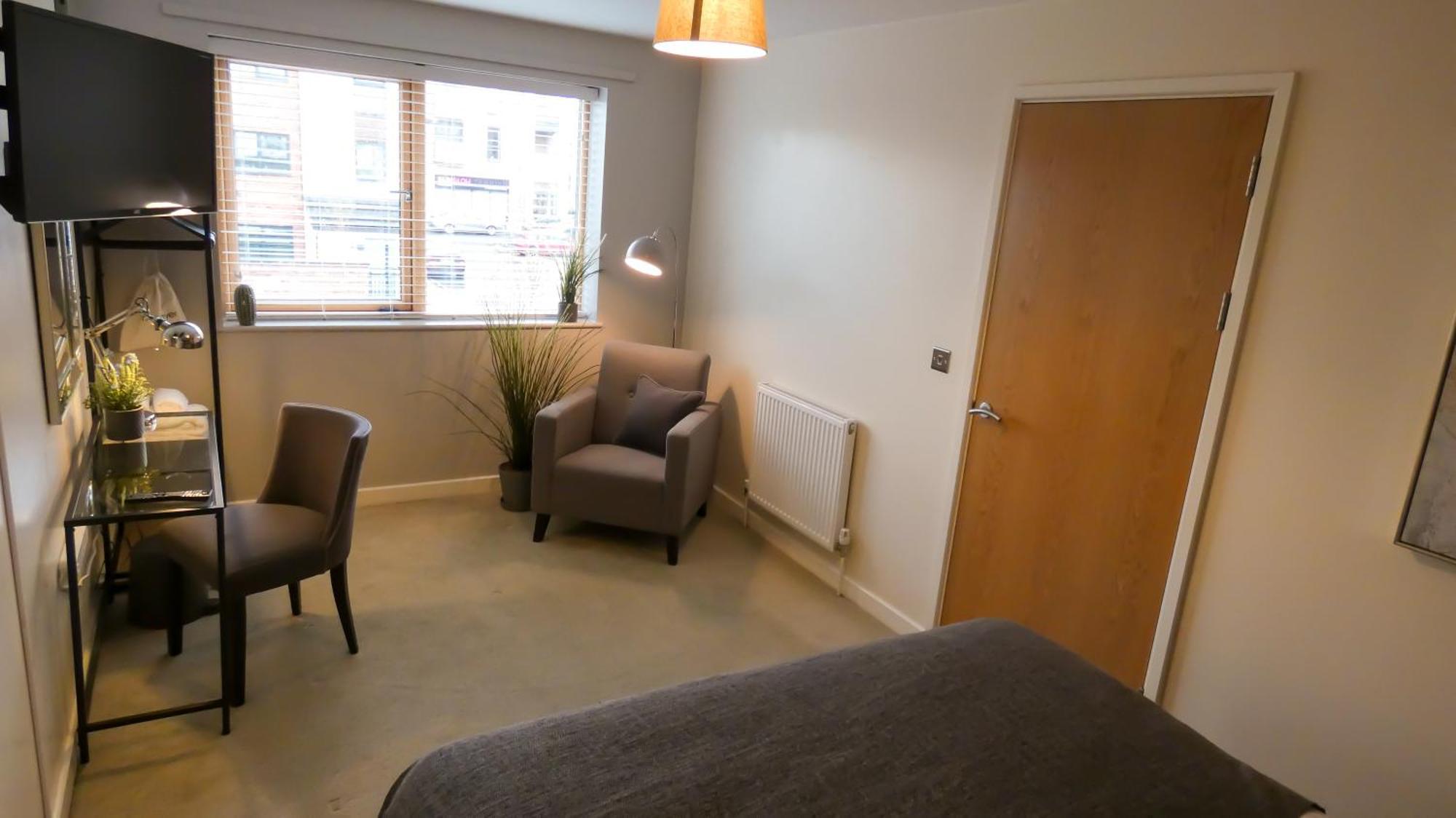 טלפורד Three Bedroom Townhouse With Parking חדר תמונה